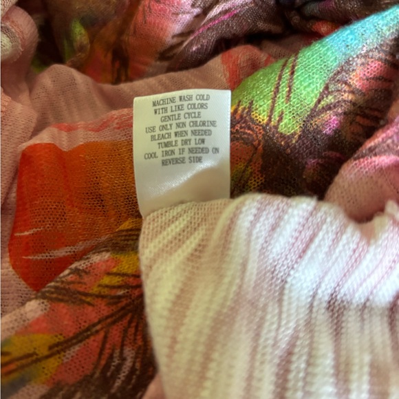 Almost Famous Pink Tribal Feather Tank Size M - Picture 10 of 11